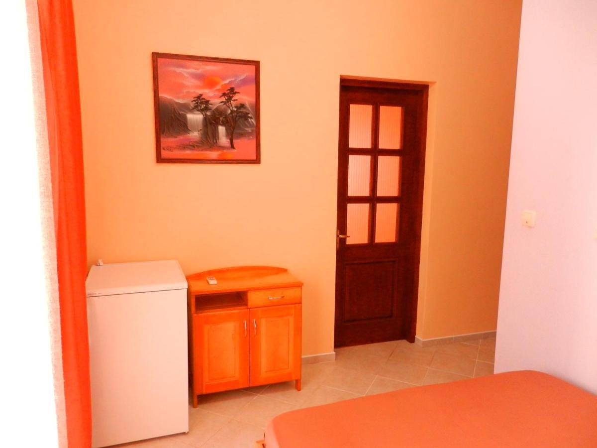 Guest House Villa Leonardo Herceg Novi Exterior foto