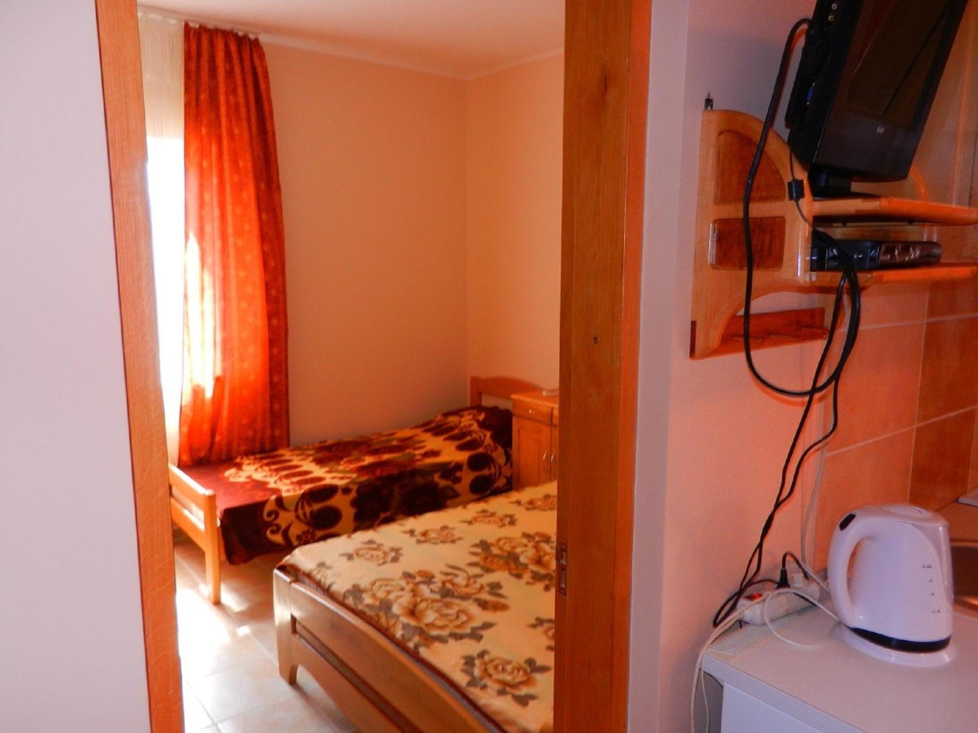 Guest House Villa Leonardo Herceg Novi Habitación foto